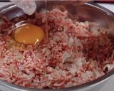 チーズが溶ろける♪チーズインハンバーグ作り方2写真