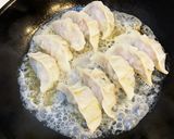 冷凍米粉餃子を鉄のフライパンで焼く作り方7写真