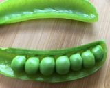 スナップエンドウ豆の片側並び飾り作り方7写真