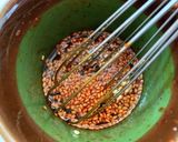 ハリッサソースで！もやしの旨辛豚肉巻き作り方1写真