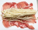 ハリッサソースで！もやしの旨辛豚肉巻き作り方3写真
