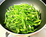 青椒肉絲風＊豚とピーマンのケチャップ炒め作り方3写真