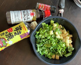 ごま油香る♪大根葉と油揚げの炒め煮作り方2写真