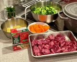 ストウブで牛すね肉のトマトシチュー作り方1写真