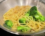 やわらかブロッコリーのアンチョビパスタ作り方3写真