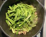 簡単!せせりとニラのクレイジーソルト炒め作り方7写真