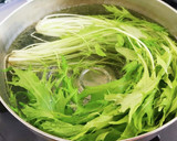 簡単！ 水菜とエノキのお浸し 柚子風味♪作り方1写真