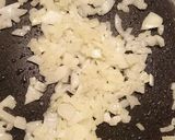 鶏ももステーキ 玉ねぎソース作り方4写真