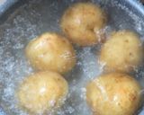 トマト煮込み入りマッシュポテトの揚げ物作り方1写真
