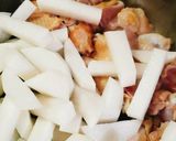 めんつゆだけ！大根と鶏肉の煮物作り方4写真