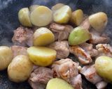 てりてりな新じゃがと鶏肉の甘辛炒め作り方3写真