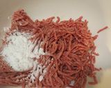 ひき肉で簡単柔らかサイコロステーキ作り方1写真