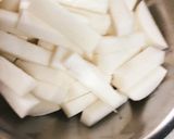 【食材2つ】大根とベーコンのポトフ♡作り方1写真