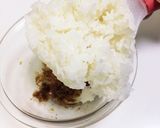 簡単　焼きチーズおにぎり　ハンバーグ入り作り方2写真