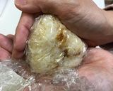 簡単　焼きチーズおにぎり　ハンバーグ入り作り方3写真