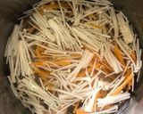 きのこと野菜の卵スープ【ここから栄養士】作り方1写真