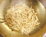 香りたつ鶏ごぼう丼作り方1写真