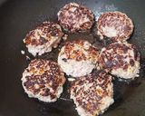お弁当★卵☆パン粉なし豚ひき肉ハンバーグ作り方4写真