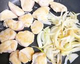 簡単10分！鶏肉と玉葱のケチャマヨ炒め作り方5写真