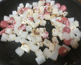 コロコロ大根とウインナーの粒マスマヨ炒め作り方3写真