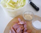 材料2つ!白菜とウィンナーの塩炒め作り方1写真