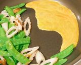 絹さやとちくわと卵の炒めもの作り方5写真