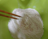 やまなし大使直伝！甲州ほうとうの麵作り方1写真