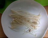 野菜とソーセージの坦々ごま炒め作り方4写真