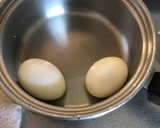 茹で卵と豚肉の煮込みのサラダ作り方1写真