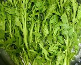 旬のご馳走♪春菊の胡麻和え＊副菜作り方1写真