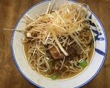 白髪ネギと焼豚とハンバーグ入醤油ラーメン作り方7写真