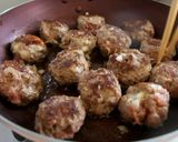 簡単♪ころころチーズ入りハンバーグ作り方4写真