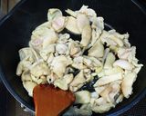 鶏皮の唐揚げ(鶏皮から出る油だけで)作り方2写真