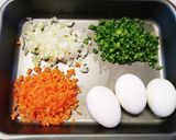 炊飯器で簡単！おかずと一緒にチキンピラフ作り方1写真
