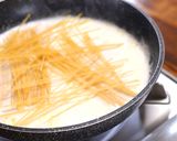 別茹で不要！菜花とベーコンのミルクパスタ作り方3写真