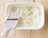 新玉ねぎの胡麻酢みそかけ作り方1写真