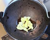 豚バラ肉と千切りキャベツのごま油鍋作り方4写真