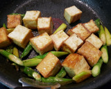 厚揚げとアスパラのオイマヨ炒め作り方4写真