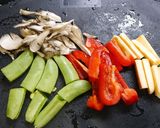 簡単！野菜とチーカマの檸檬マヨ和え作り方2写真