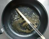 材料2つ☆豚こまキャベツの簡単旨塩炒め。作り方1写真
