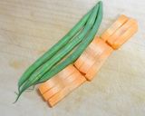 『いんげんとにんじんの甘辛チキンロール』作り方3写真