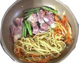 みつせ鶏塩こうじ漬けで塩焼きそば作り方4写真