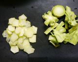 簡単！ブロッコリーの芯のお味噌汁作り方1写真
