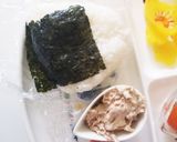 初、ツナマヨおにぎり、漬けたまご♡作り方4写真