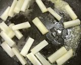 ウドとのらぼう菜のバター醤油炒め作り方4写真