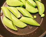 鰹とスナップえんどうトマトサラダ仕立て作り方3写真