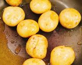 新じゃがの甘辛バター煮転がし作り方1写真