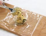 ピリ辛SPICY梅SAUCE入り味噌玉作り方3写真