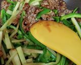 ブロッコリーの芯入り！青椒肉絲作り方5写真