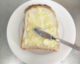 たっぷりバターのグリルで焼くトースト♪作り方2写真